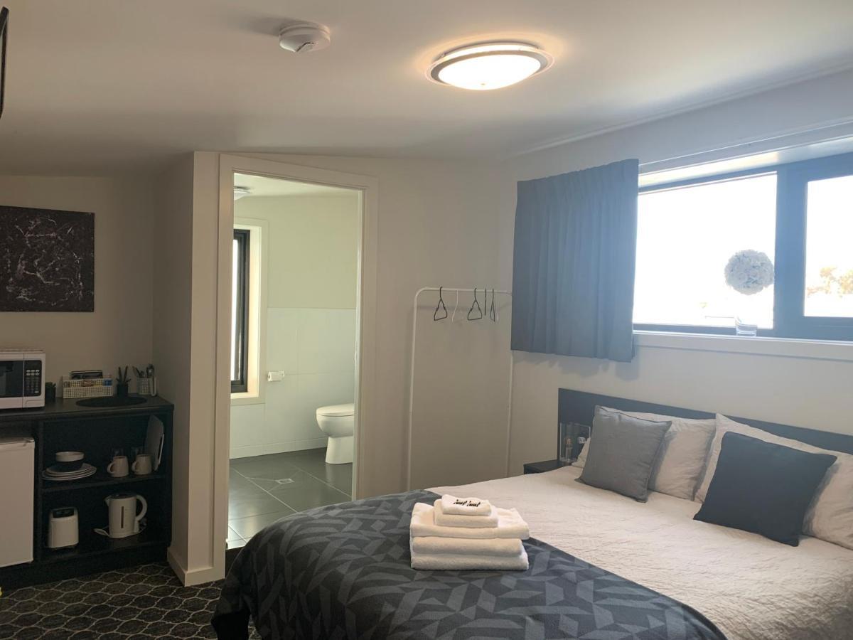 Queens Arms Hotel Longford Εξωτερικό φωτογραφία