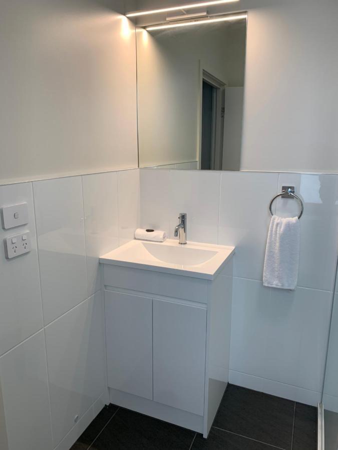 Queens Arms Hotel Longford Εξωτερικό φωτογραφία