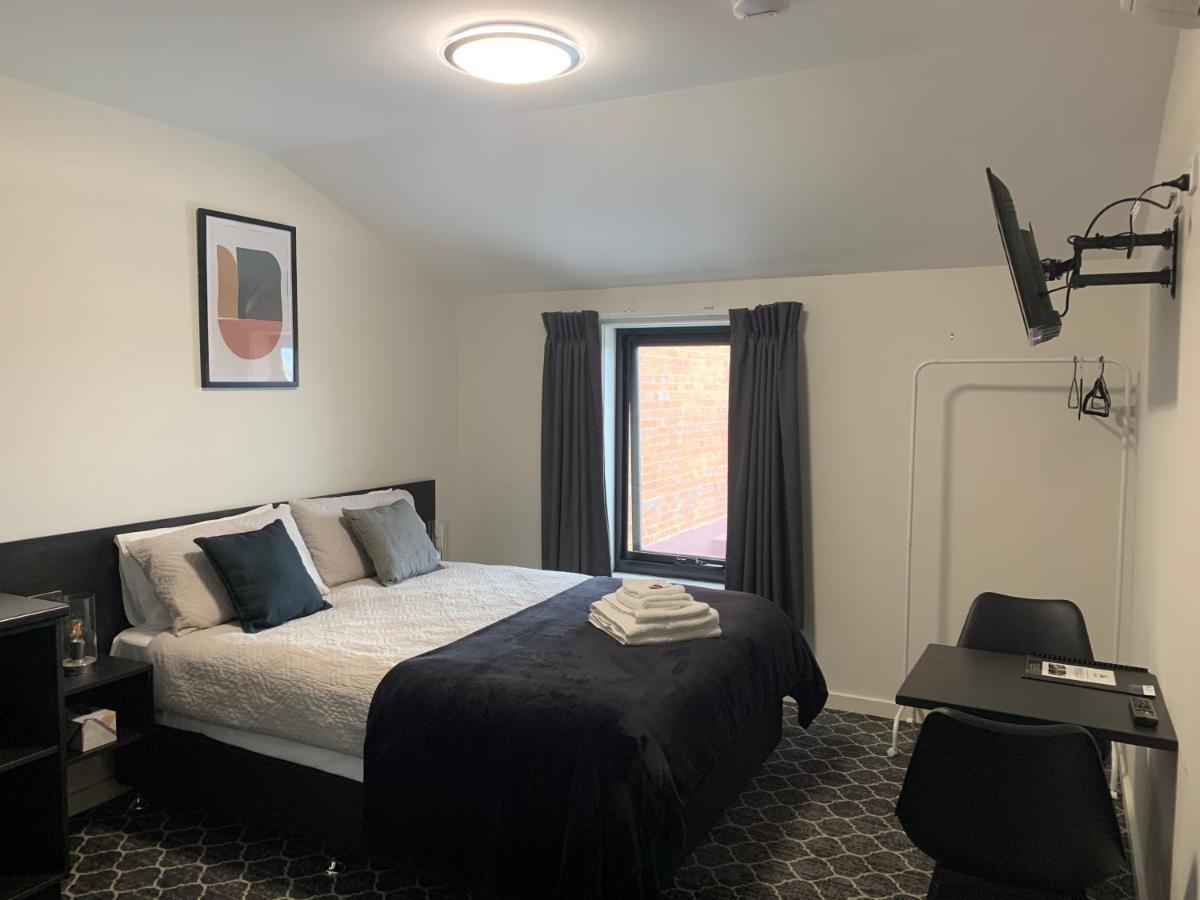 Queens Arms Hotel Longford Εξωτερικό φωτογραφία
